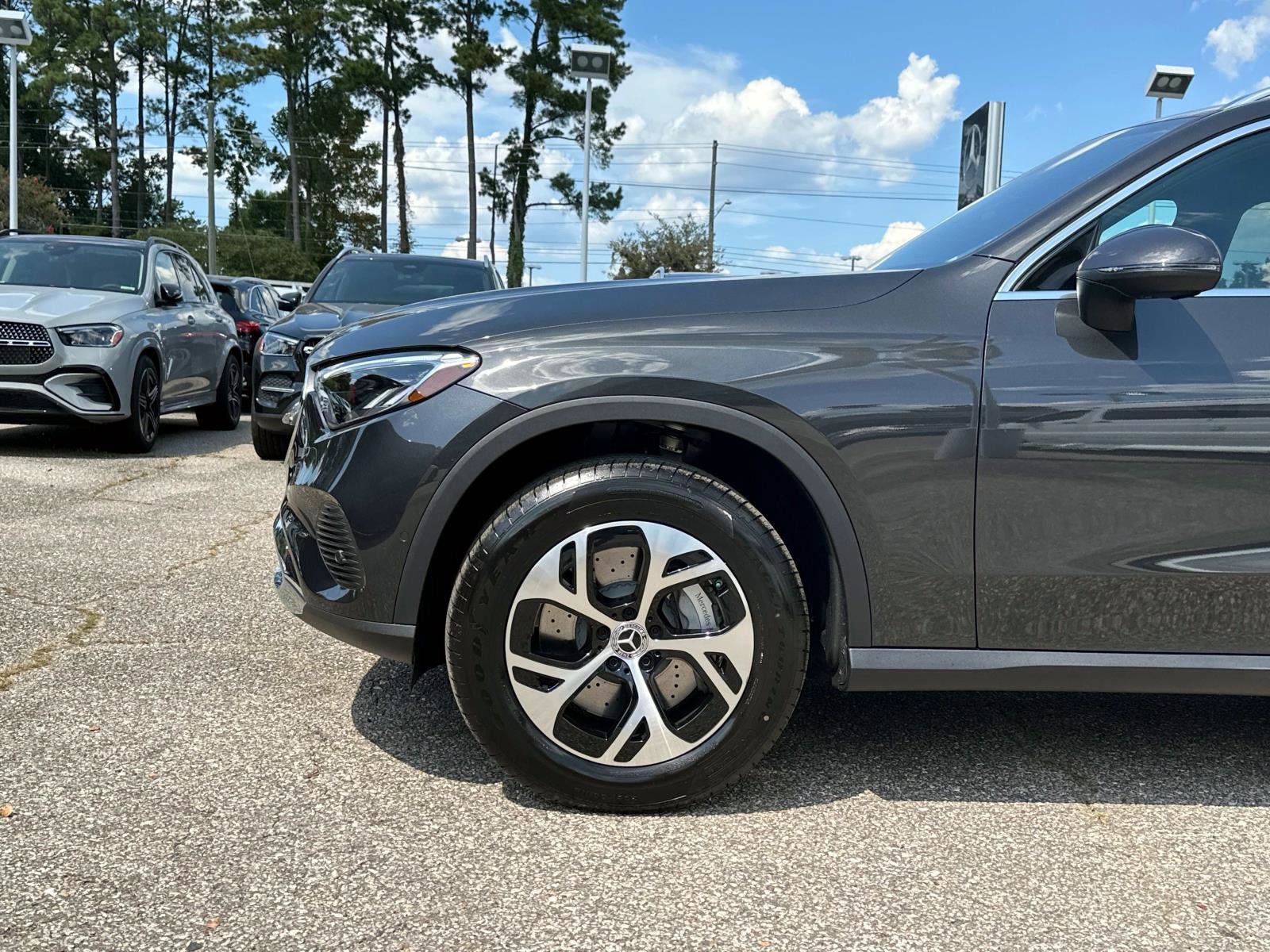 New 2026 Mercedes-Benz GLC 350e 4MATIC image 10