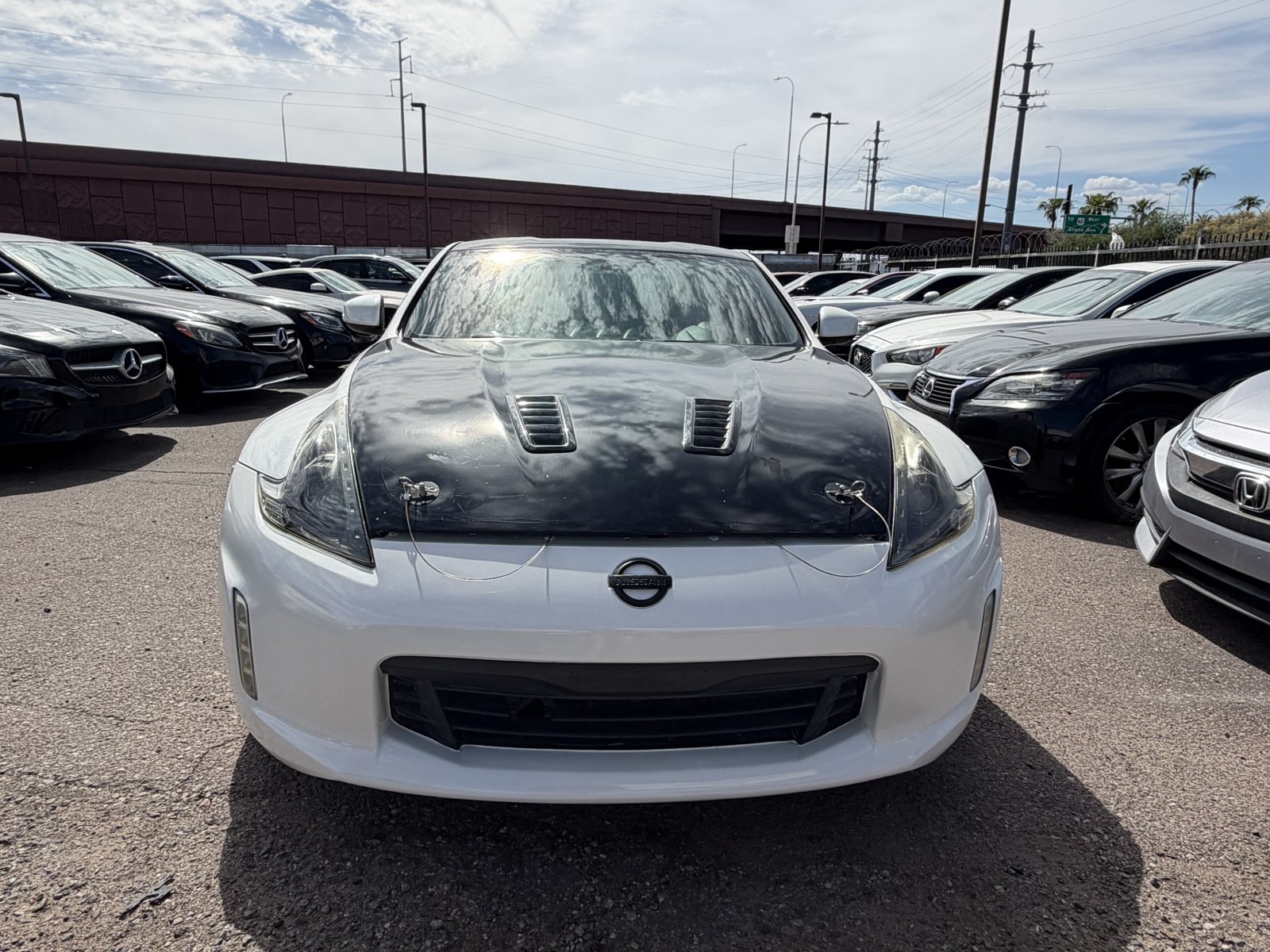 Used 2013 Nissan 370Z Touring w/ Sport Pkg RWD image 2