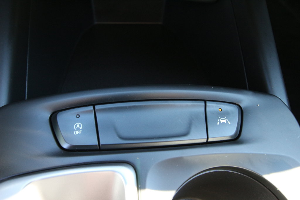 Used 2024 Chevrolet Trax RS w/ Driver Confidence Package FWD image 24
