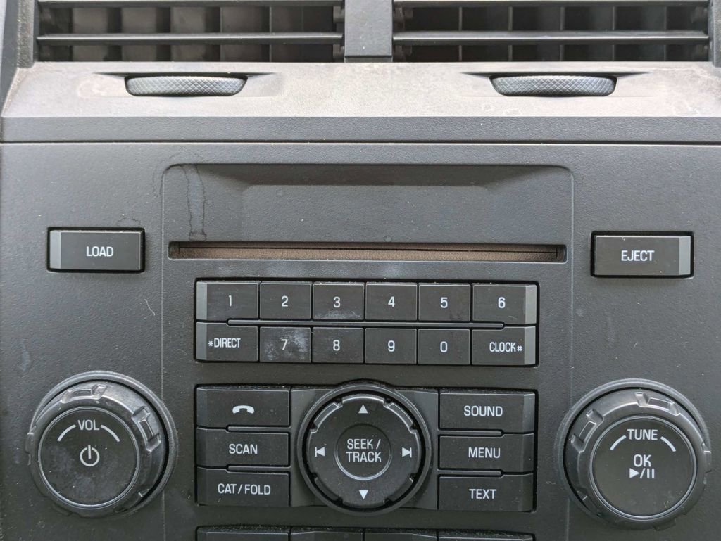 Used 2010 Ford Escape XLS image 27