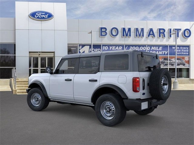 New 2025 Ford Bronco 4-Door image 4