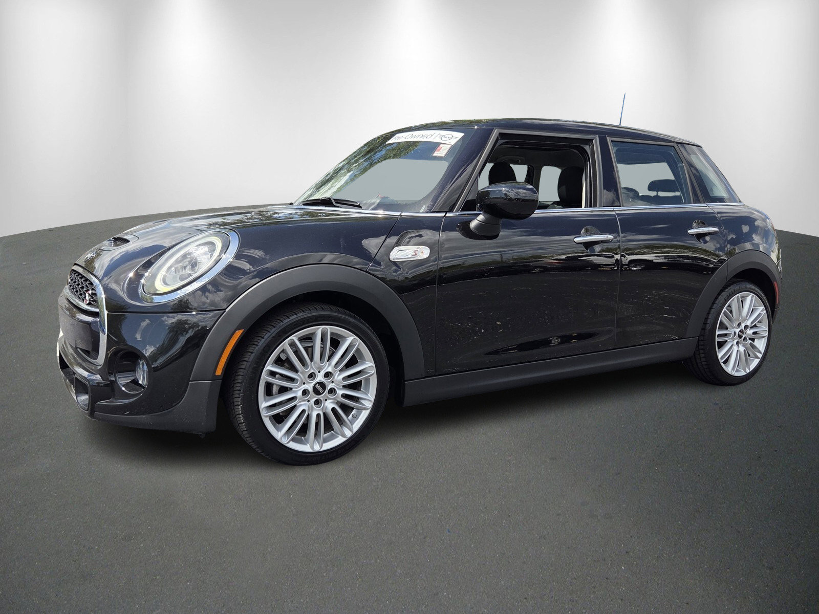 Used 2021 MINI Cooper S w/ 6.5" Touchscreen Package image 3