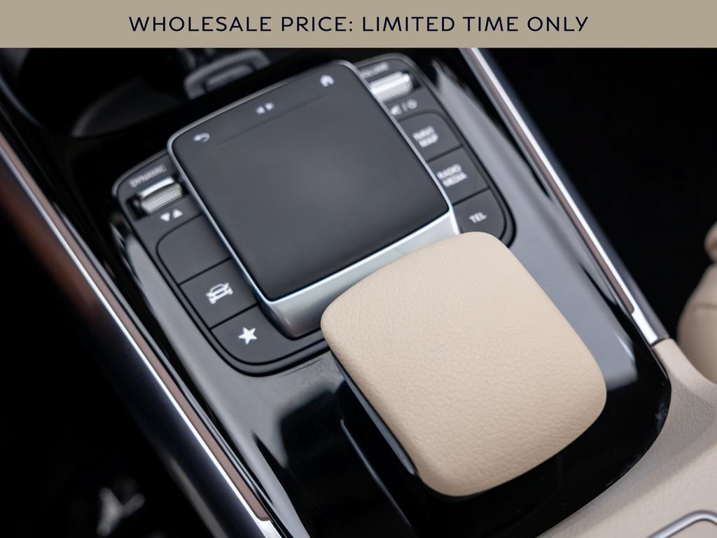 Used 2023 Mercedes-Benz GLA 250 4MATIC w/ Premium Package image 30