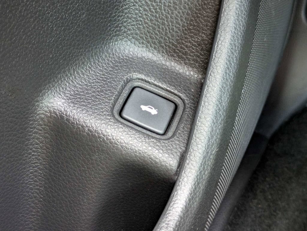 Used 2019 Honda Accord EX-L image 30