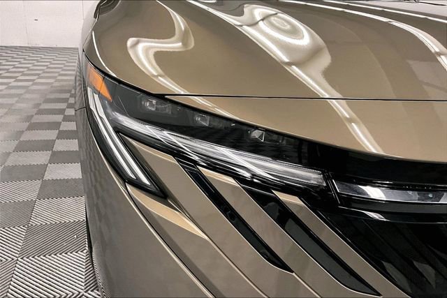 New 2026 Nissan Sentra SV w/ SV Convenience Package FWD image 14