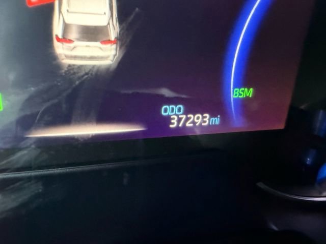 Used 2024 Toyota RAV4 XLE Premium image 32