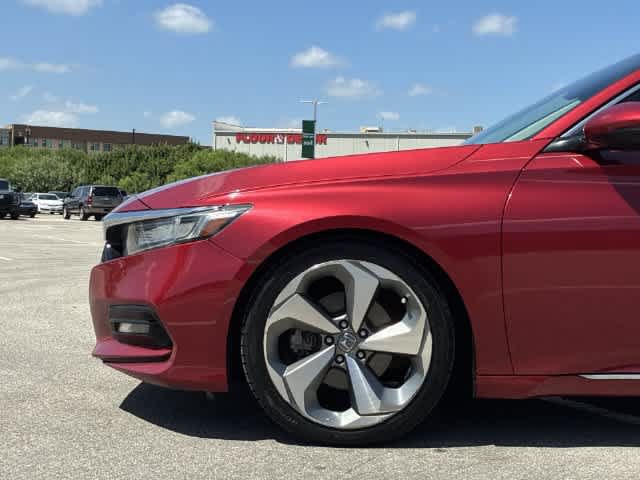 Used 2018 Honda Accord Touring image 14