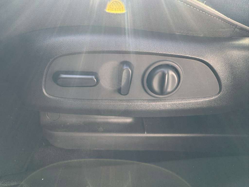 Used 2021 Chevrolet TrailBlazer LT w/ Convenience Package image 34