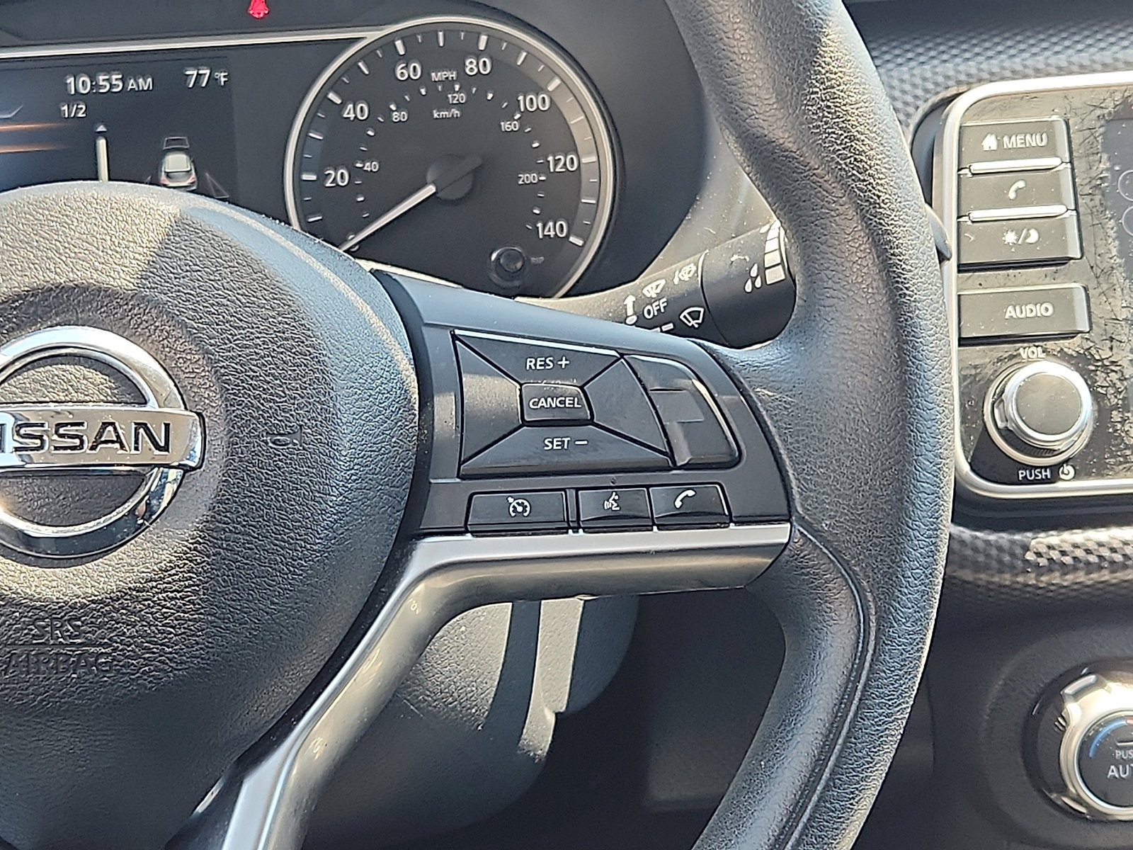 Used 2018 Nissan Kicks SV FWD image 16