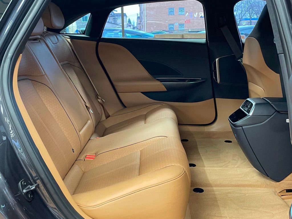 Used 2023 Lucid Air Grand Touring image 27