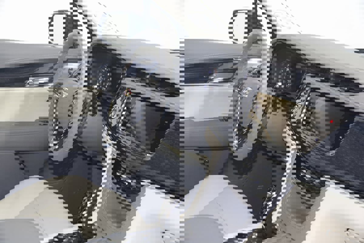 Used 2024 Cadillac XT6 Premium Luxury w/ Technology Package image 27