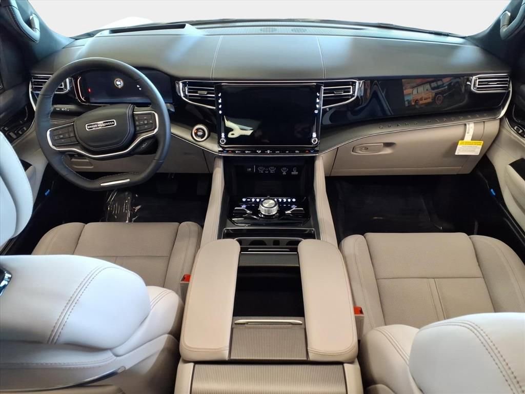 New 2026 Jeep Grand Wagoneer Summit image 17