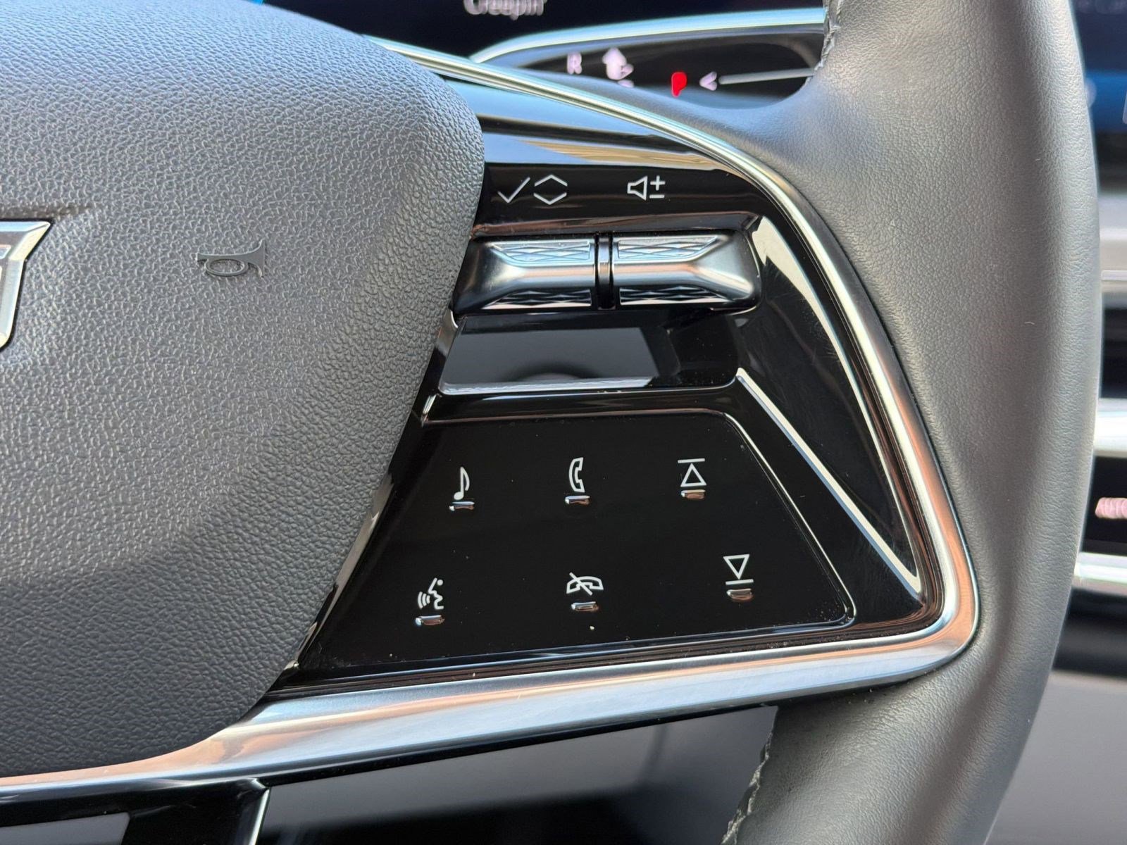 Certified 2023 Cadillac Lyriq 2WD image 22