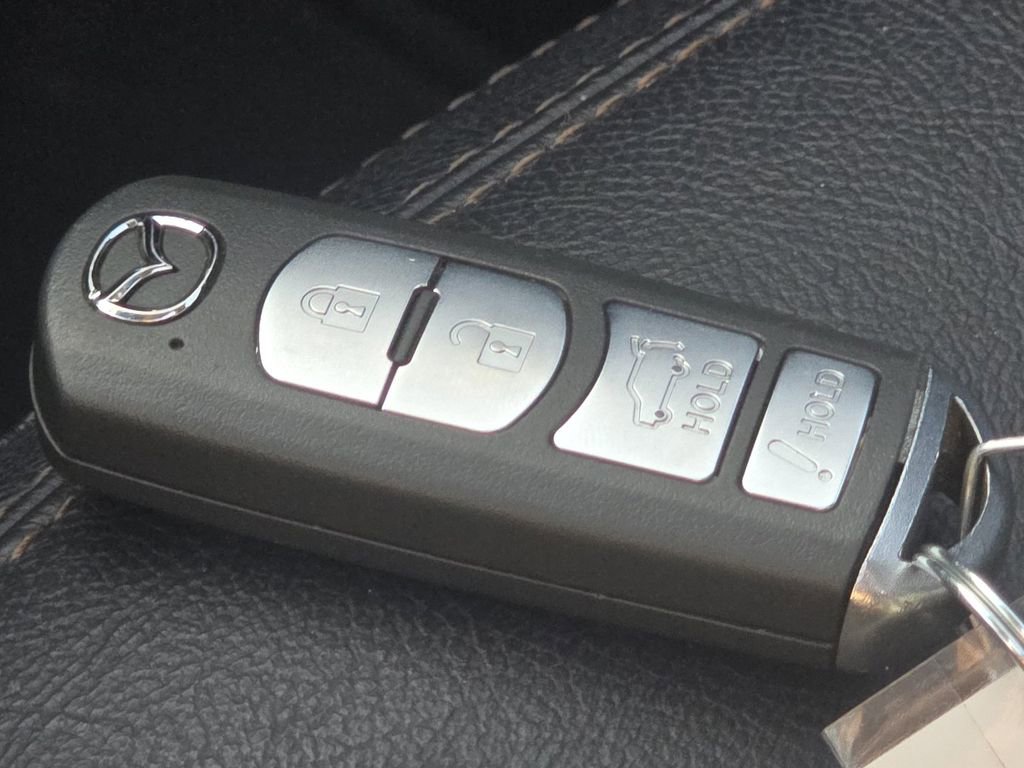 Used 2017 MAZDA CX-5 Grand Touring image 35