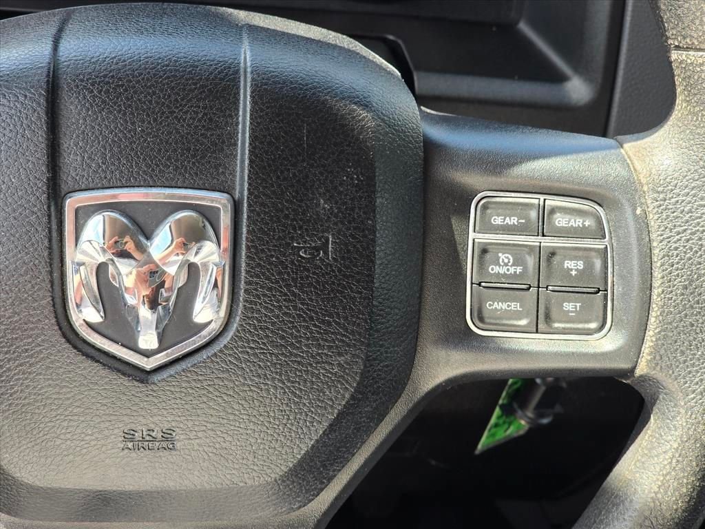 Used 2020 RAM 1500 Classic SLT RWD image 16