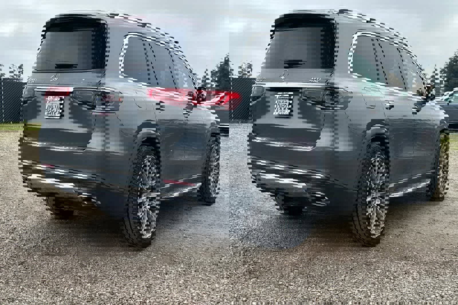 Used 2022 Mercedes-Benz GLS 450 4MATIC image 3