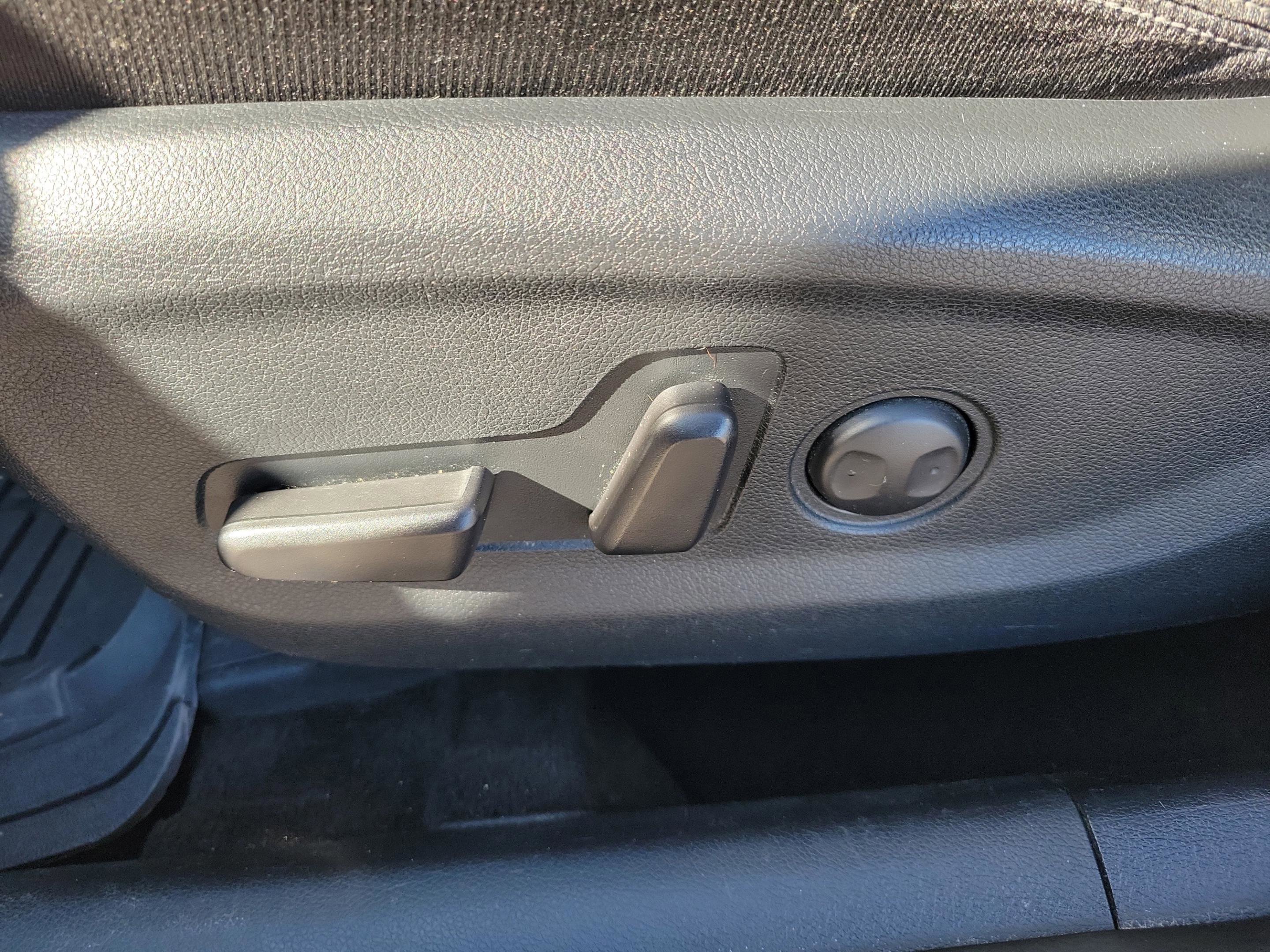 Used 2017 Kia Sportage LX w/ LX Popular Package image 7