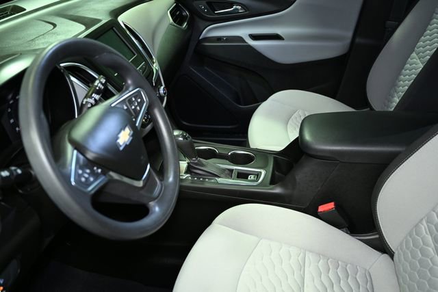 Used 2021 Chevrolet Equinox LS w/ LPO, Blackout Package image 22