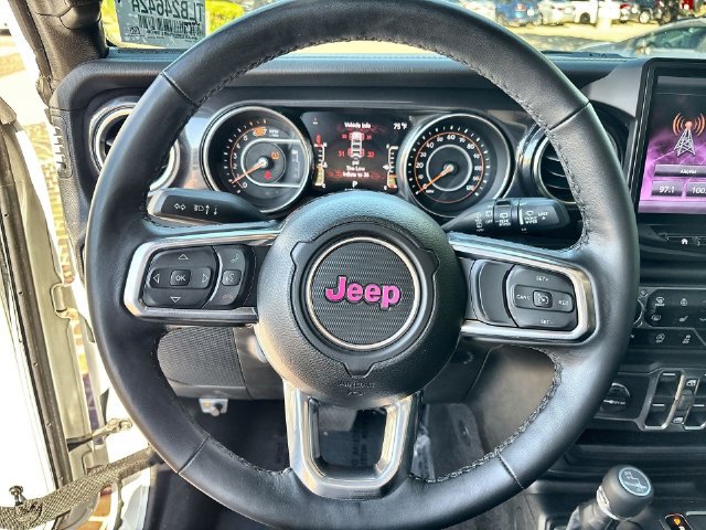 Used 2023 Jeep Wrangler Unlimited Sahara AWD/4WD image 22