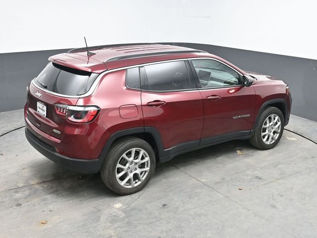 Used 2022 Jeep Compass Latitude AWD/4WD image 31