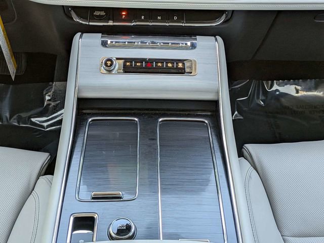 New 2026 Lincoln Aviator Reserve image 17