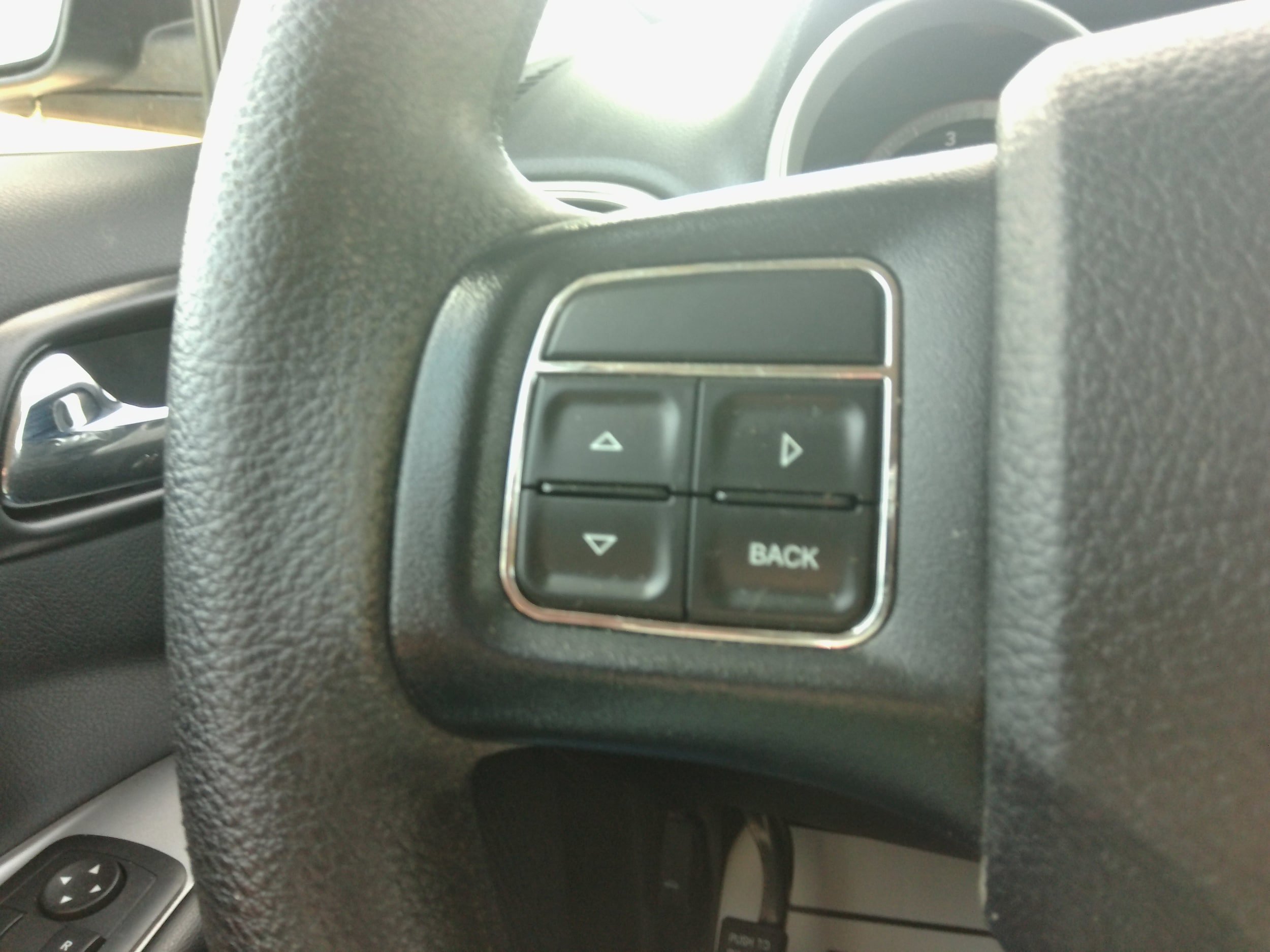 Used 2017 Dodge Journey SE FWD image 7