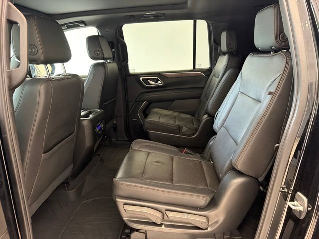 Certified 2021 Chevrolet Suburban High Country w/ Premium Package AWD/4WD image 18