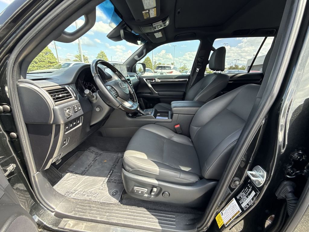 Used 2023 Lexus GX 460 Premium w/ Premium Plus Package image 29