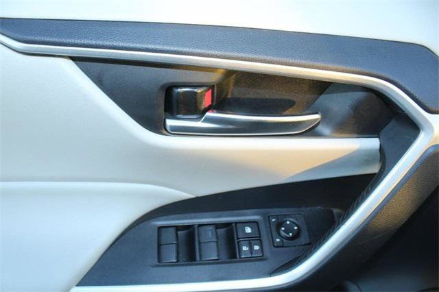 Certified 2021 Toyota RAV4 XLE image 15