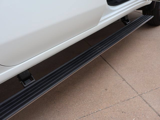 Certified 2022 GMC Sierra 3500 Denali AWD/4WD image 7