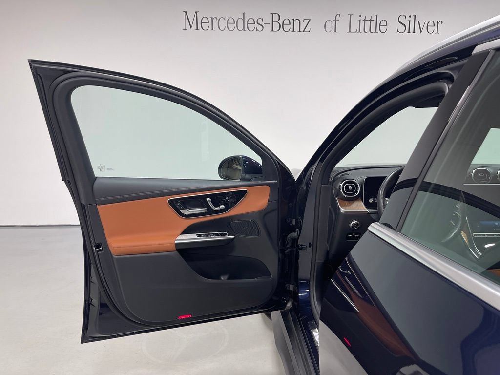 Used 2024 Mercedes-Benz GLC 43 AMG 4MATIC image 17