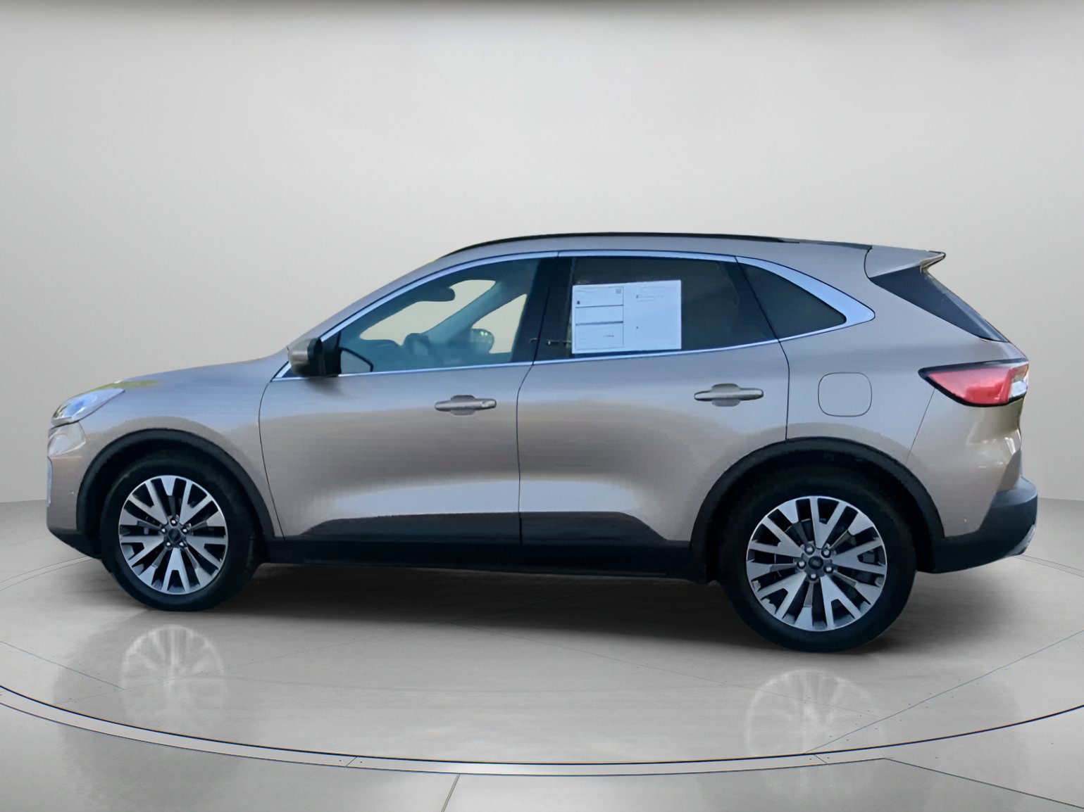 Certified 2020 Ford Escape Titanium w/ Titanium Premium Package 2.0 FWD image 17