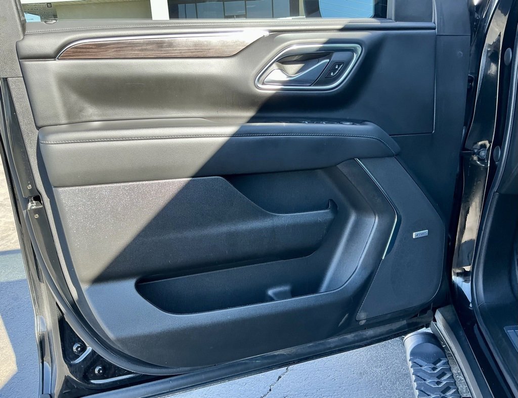 Used 2023 Chevrolet Tahoe Z71 w/ Luxury Package image 31