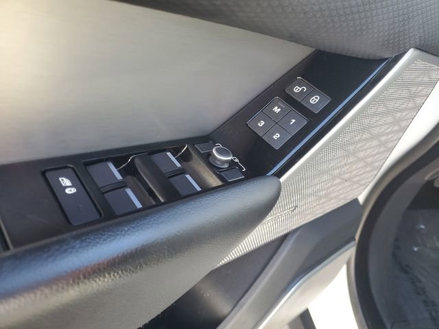 Used 2019 Land Rover Range Rover Velar R-Dynamic SE image 20