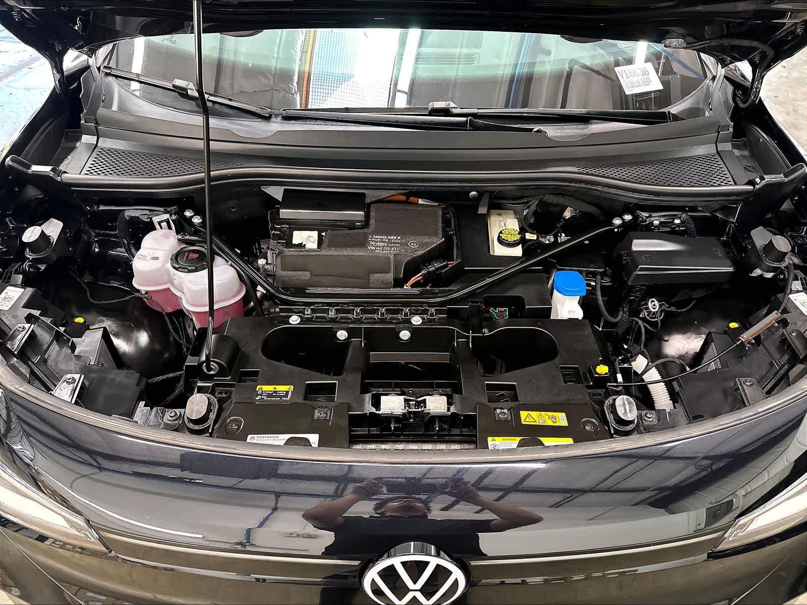 Used 2023 Volkswagen ID.4 Pro S Plus AWD/4WD image 33