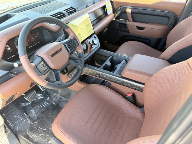 New 2026 Land Rover Defender 110 OCTA AWD/4WD image 5