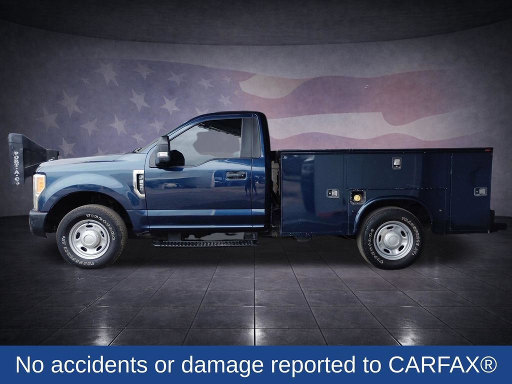 Used 2017 Ford F250 XL w/ Power Equipment Group RWD image 2