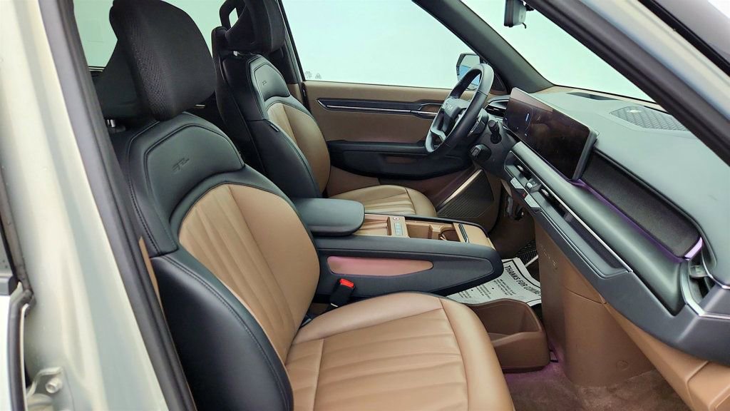 Used 2024 Kia EV9 GT-Line AWD/4WD image 26