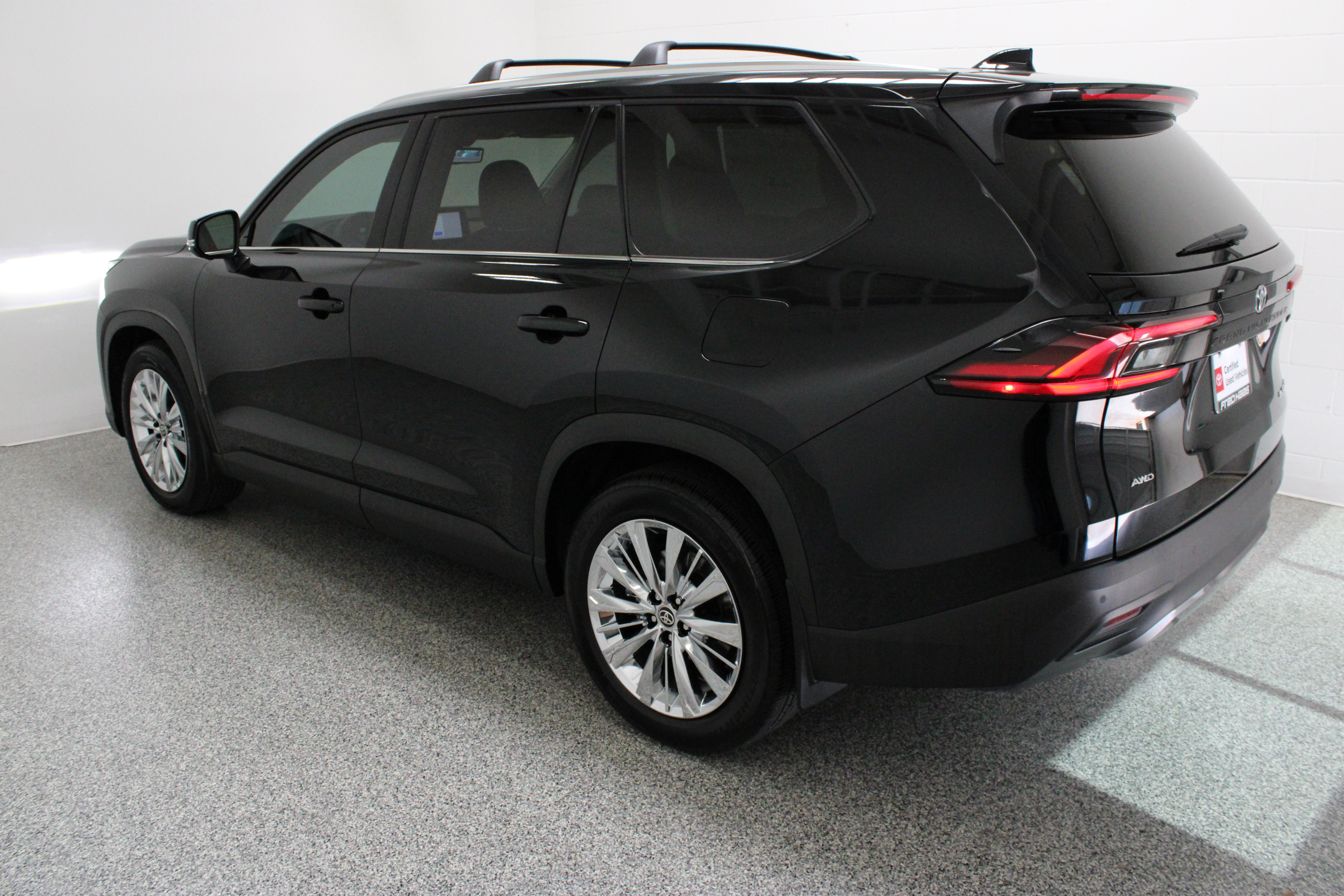 Used 2026 Toyota Grand Highlander AWD image 9