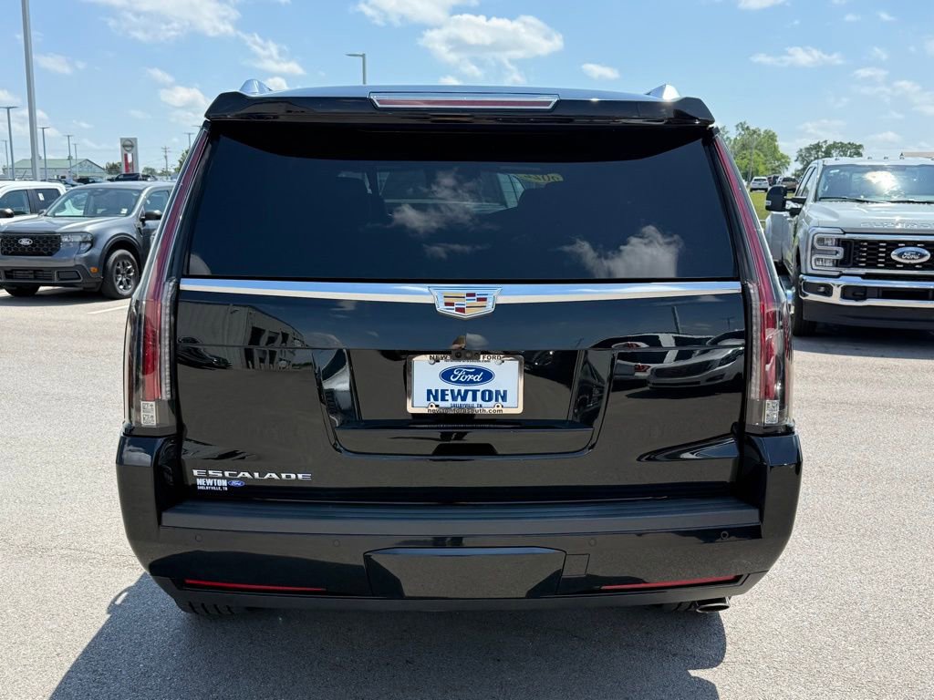 Used 2020 Cadillac Escalade Platinum AWD/4WD image 38