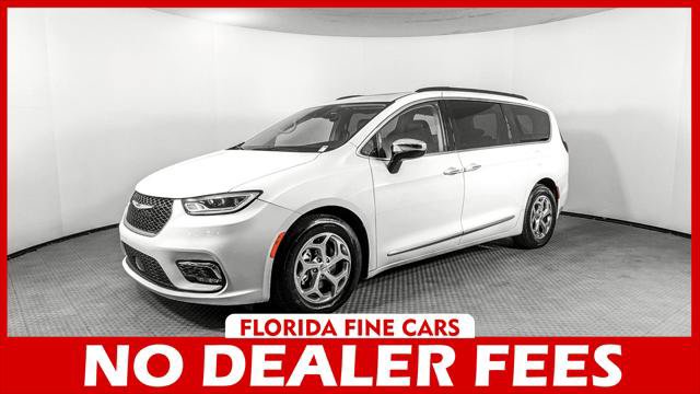 Used 2023 Chrysler Pacifica Limited