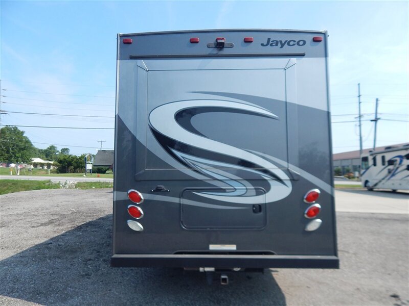 Used 2016 Mercedes-Benz Sprinter 3500 image 8