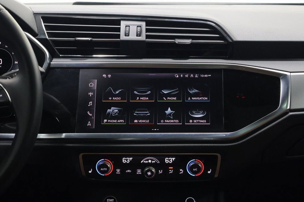 Used 2024 Audi Q3 2.0T Premium Plus w/ Premium Plus Package image 19