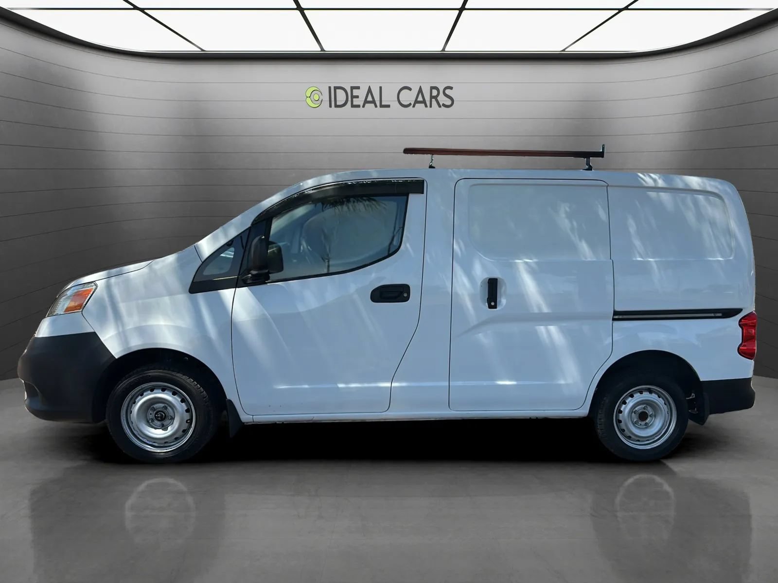 Used 2018 Nissan NV200 S FWD image 8