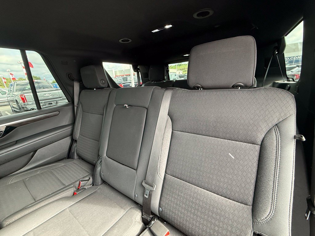 Used 2025 Chevrolet Tahoe LS AWD/4WD image 20