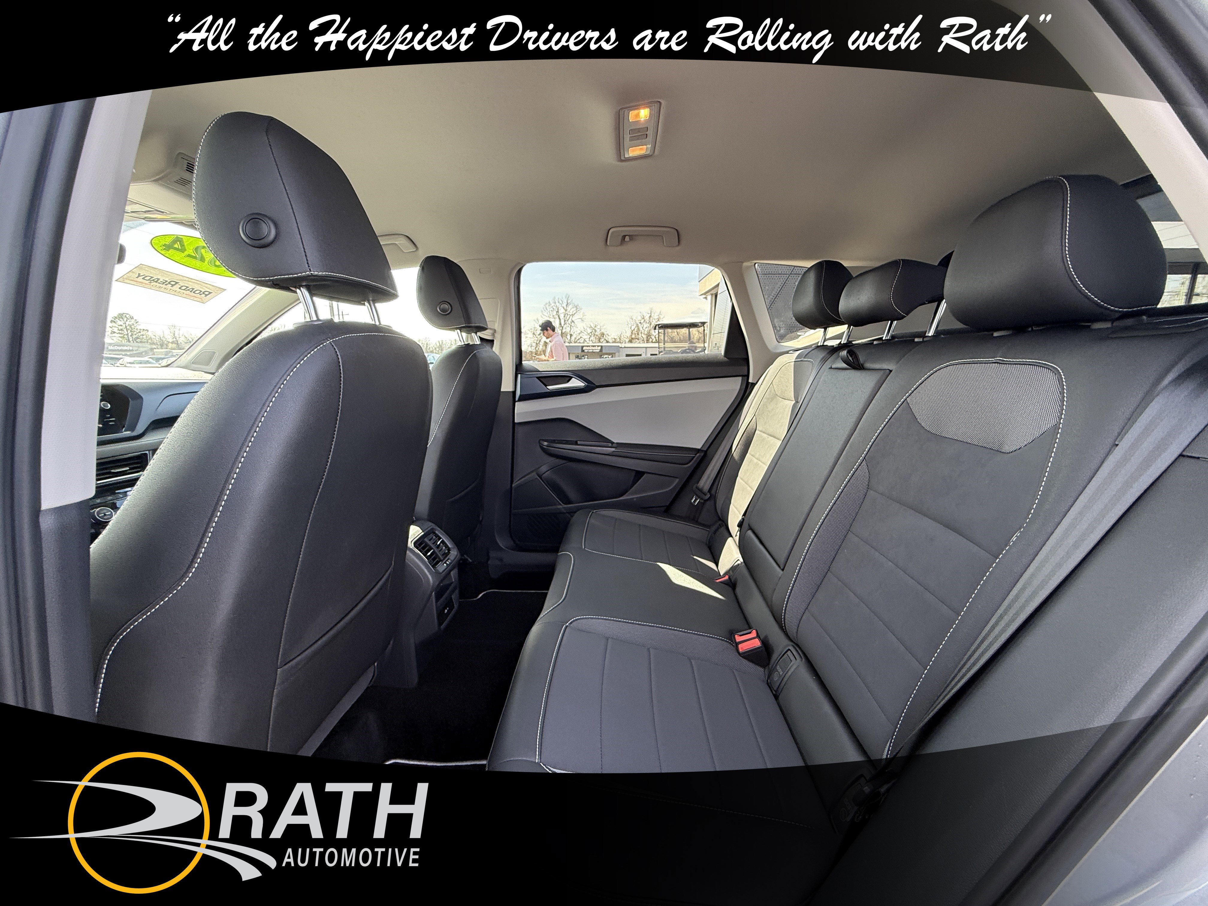 Used 2024 Volkswagen Taos SE image 18