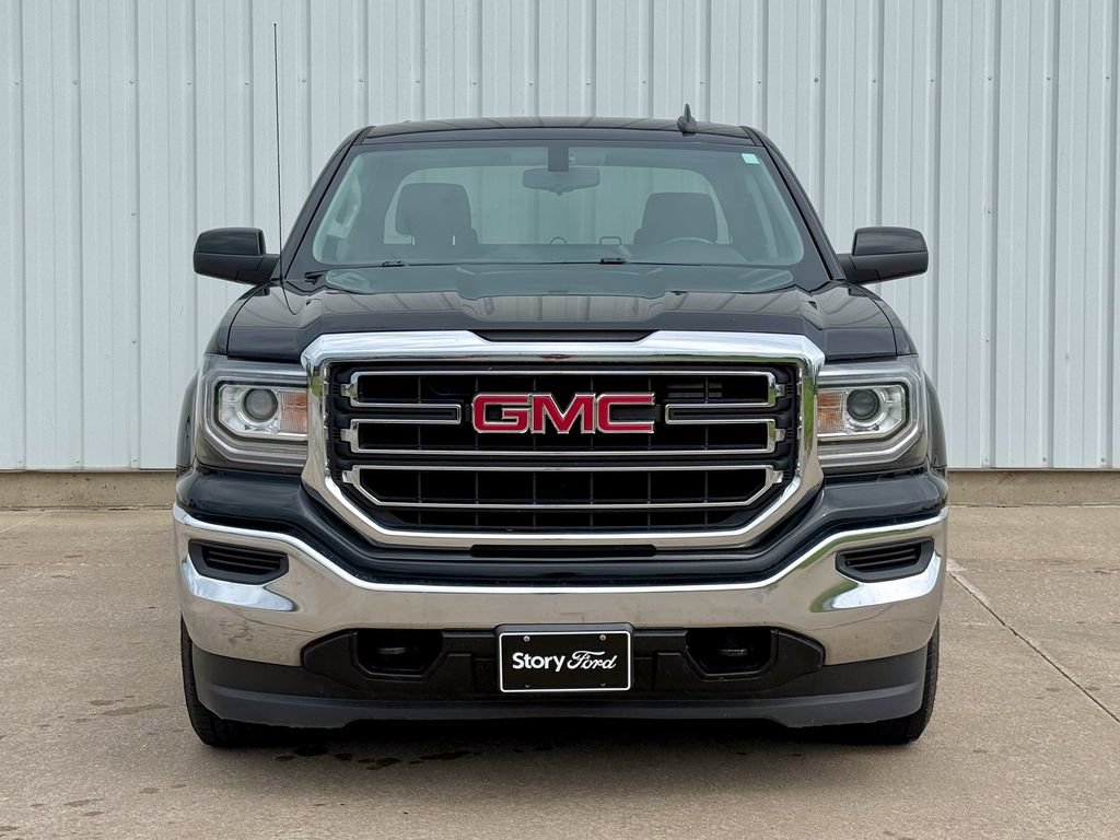Used 2018 GMC Sierra 1500 SLE w/ Suspension Package, Off-Road AWD/4WD image 9