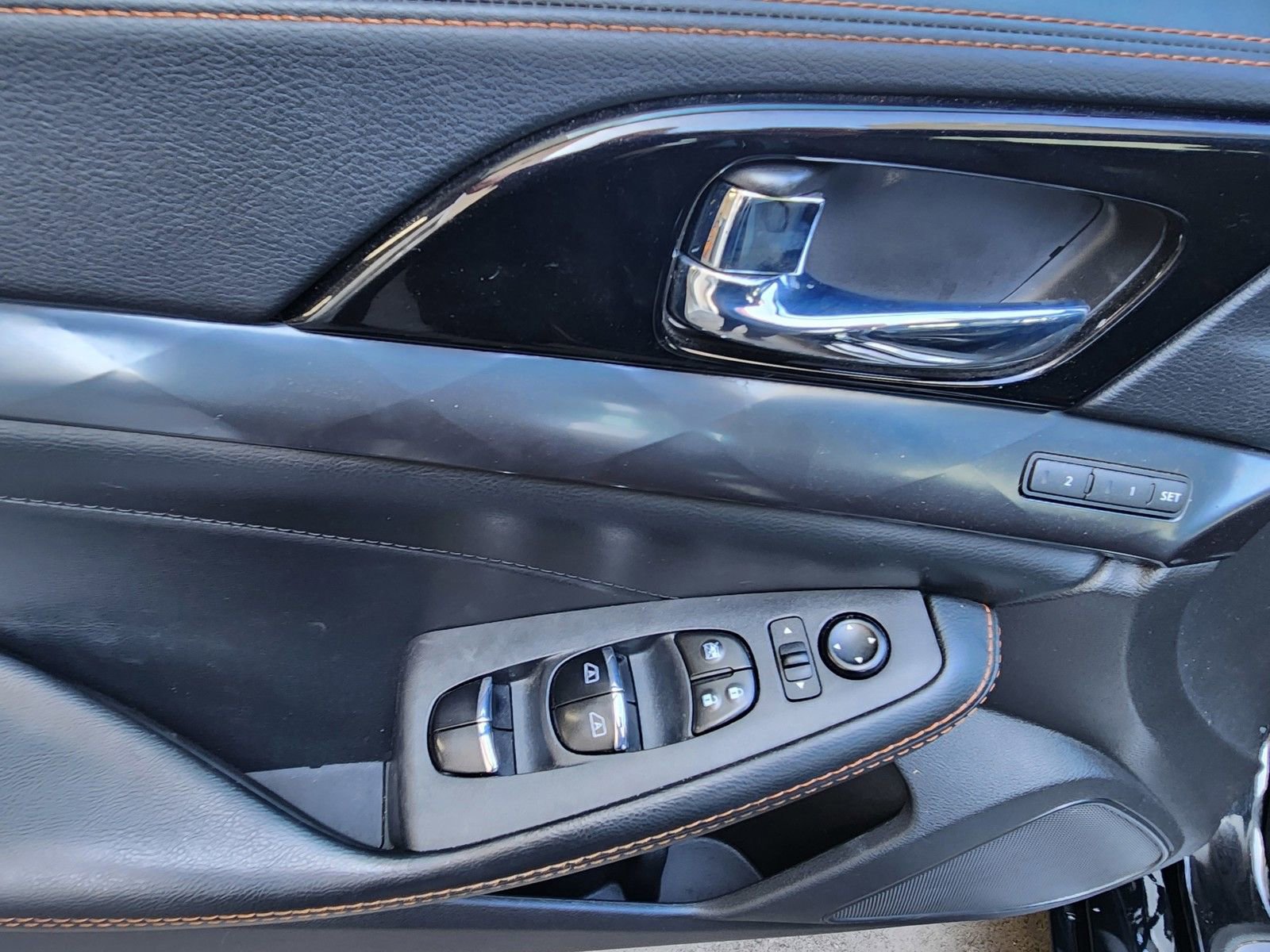 Used 2023 Nissan Maxima SR w/ Sport Mat Group image 9