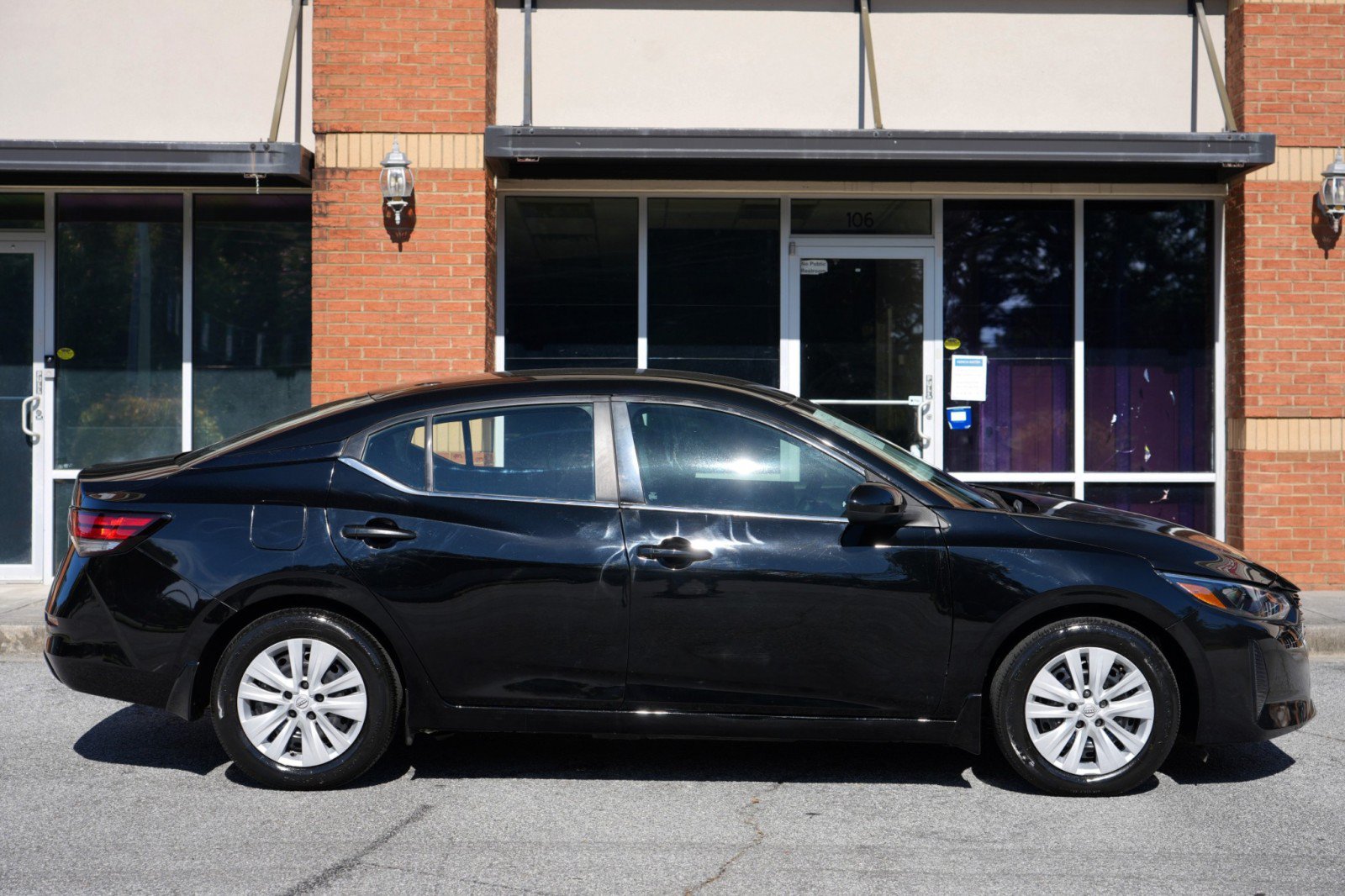 Used 2024 Nissan Sentra S FWD image 44