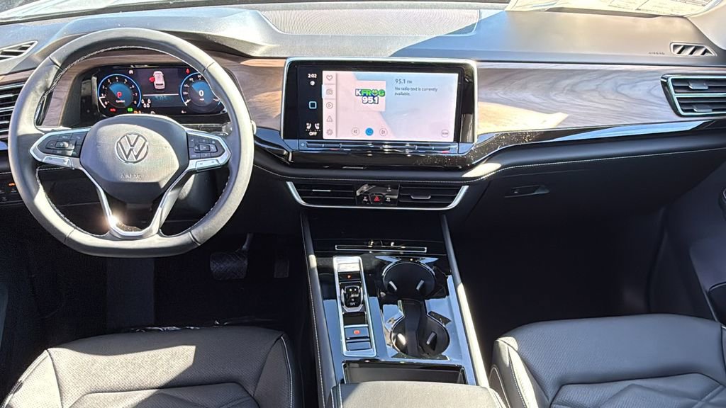 New 2026 Volkswagen Atlas SE FWD image 13
